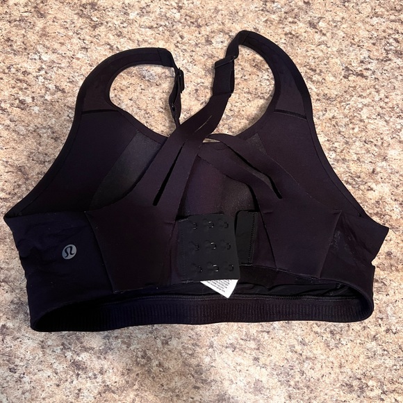 Lululemon sports bra - Picture 2 of 3